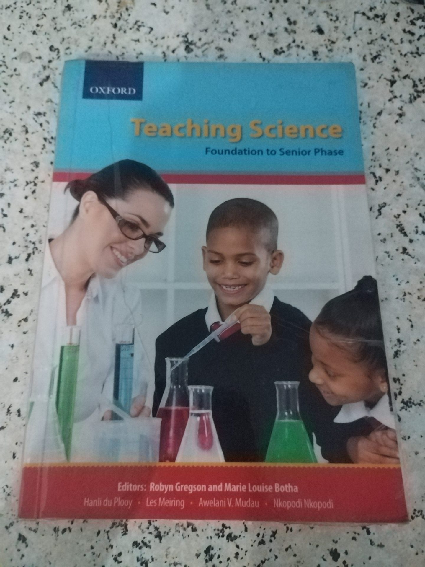 smart Oxford Teaching Science Foundation to Senior Phase - Image 1