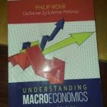 Understanding Macroeconomics - 2 nd Edition