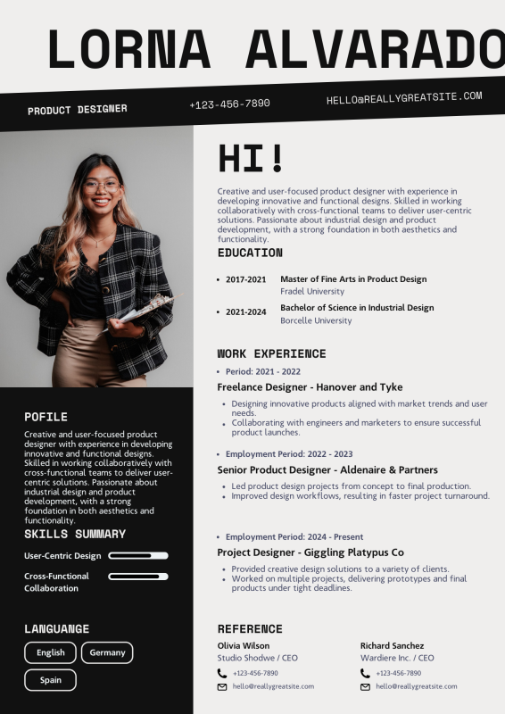 Black and White Modern CV Template